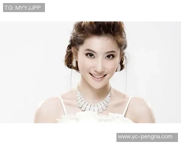 精彩足球女球星壁纸头像精选 个性时尚的足球美女头像图片合集